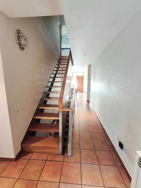 Foto 76fe70fb-b0a6-48af-8744-5b116c0bb819. Casa a schiera con camino riscaldamento parcheggio in Oleiros