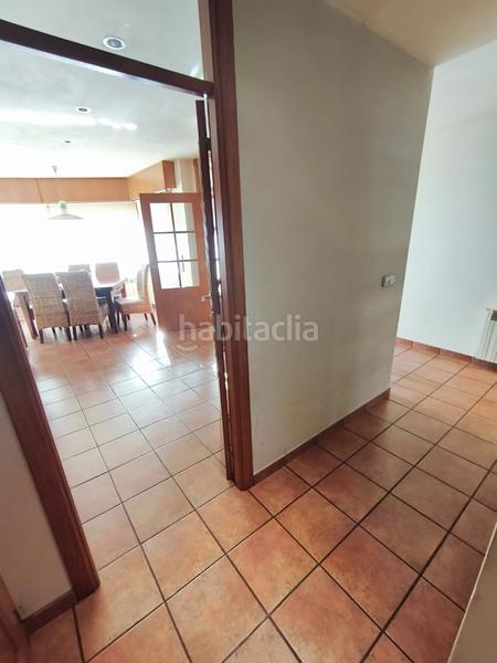 Foto 8c2aa38f-55fe-4287-9a00-fcf2ed6207f2. Casa a schiera con camino riscaldamento parcheggio in Oleiros