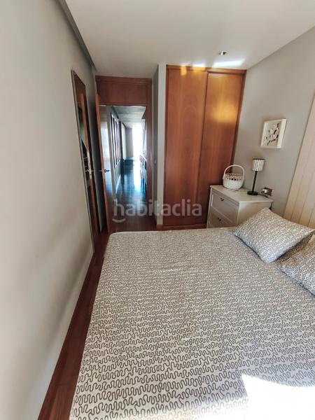 Foto b241a38a-cfd8-458f-894f-a4f33b29ef6c. Casa a schiera con camino riscaldamento parcheggio in Oleiros