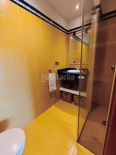 Foto cb3b47b5-69b7-4d03-a364-94edd37f2d2e. Casa a schiera con camino riscaldamento parcheggio in Oleiros