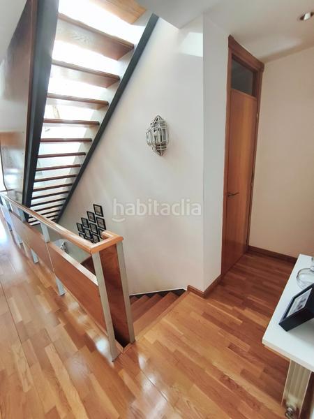 Foto d131ec8a-7d0a-4bd6-b9aa-720384818958. Casa a schiera con camino riscaldamento parcheggio in Oleiros