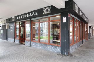 Rent Business premise in Rafael alberti 1. Local en alquiler en elviña.