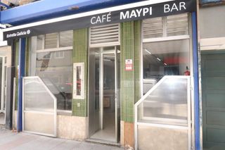 Lloguer Local Comercial  Entrepeñas. Local en alquiler en agra del orzán, 3 dormitorios.