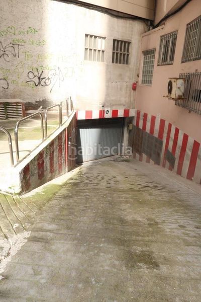 Foto 4aebe396-1a8b-43a4-b8f7-f1778ec6a523. Aparcament cotxe a Riazor - Visma Coruña (A)