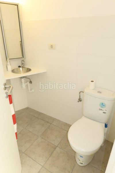 Foto b3dc20a7-de76-49c7-ac35-b34587ccbf30. Local comercial local com. en venta en c barcelona. en Coruña (A)