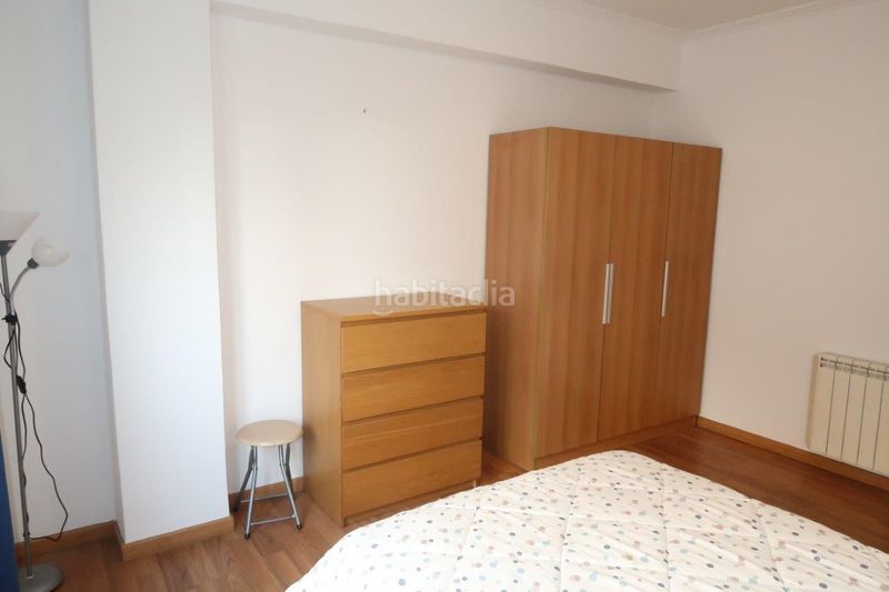 Foto cc73ebc7-4091-4d8f-a7d8-9e59f0633323. Rent flat with heating in Monte Alto - Zalaeta - Atocha Coruña (A)