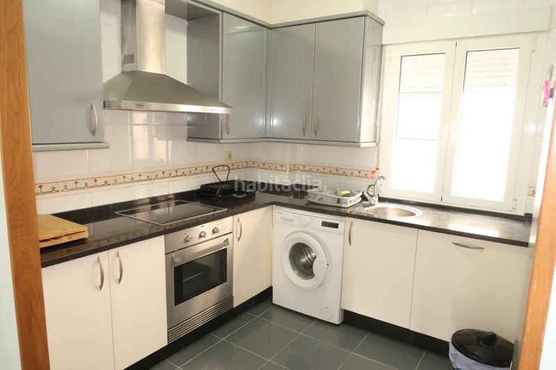 Foto f7abdf8e-89b8-44ae-b6bb-b4b2b4879484. Rent flat with heating in Monte Alto - Zalaeta - Atocha Coruña (A)