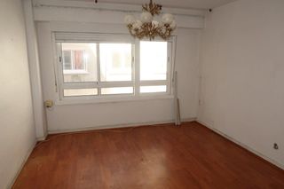 Pis  Cerca. Piso en venta en castrillón  los castros, 2 dormitorios.