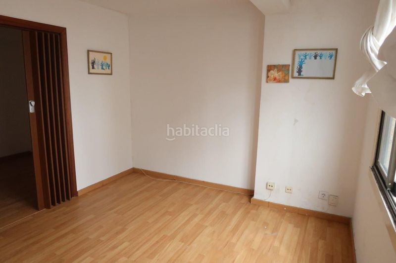 Foto 258ce776-f10a-493e-b021-7ff48d1fdb69. Pis a Agra del Orzán - Ventorrillo Coruña (A)
