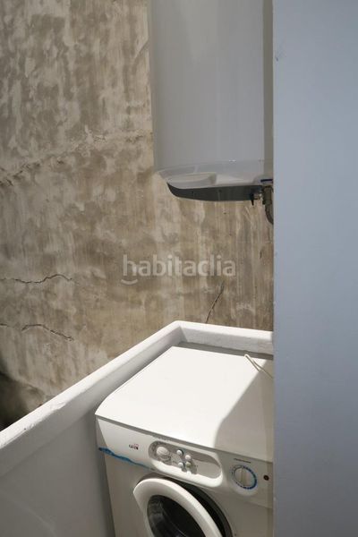 Foto 56ee1d34-9e1a-4aac-9e90-b3aa62b66ef6. Rent flat in Os Mallos Coruña (A)
