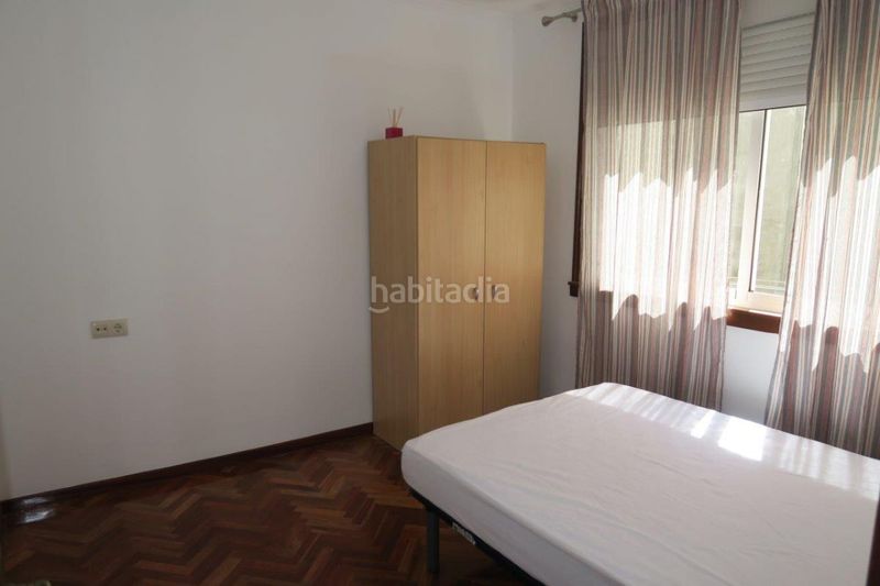 Foto 6233fa8e-301f-4c99-8fe0-46106a7f4687. Rent flat in Os Mallos Coruña (A)
