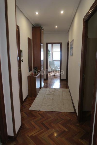 Foto 9eb517e7-fc2c-4a3d-90f9-fd692adff3b6. Rent flat in Os Mallos Coruña (A)