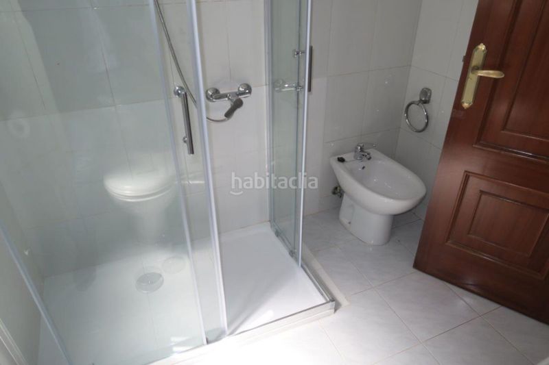 Foto ed5dc2bb-9b06-4082-a071-36799ecf4b22. Rent flat in Os Mallos Coruña (A)