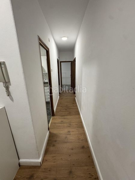 Foto 0e374428-db1b-4628-9bbc-d8067a334025. Rent flat in Riazor - Visma Coruña (A)