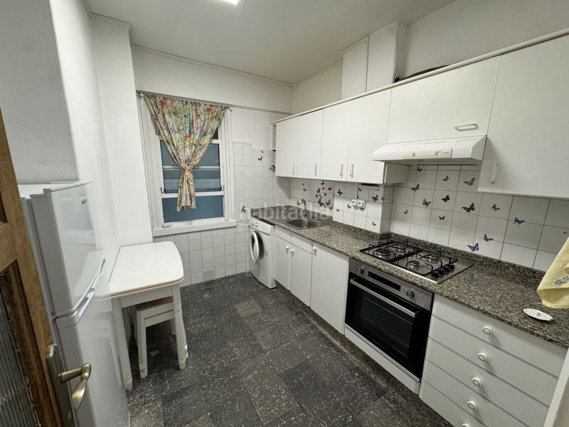 Foto 43b96931-0698-47f9-ae04-47423bc52971. Rent flat in Riazor - Visma Coruña (A)