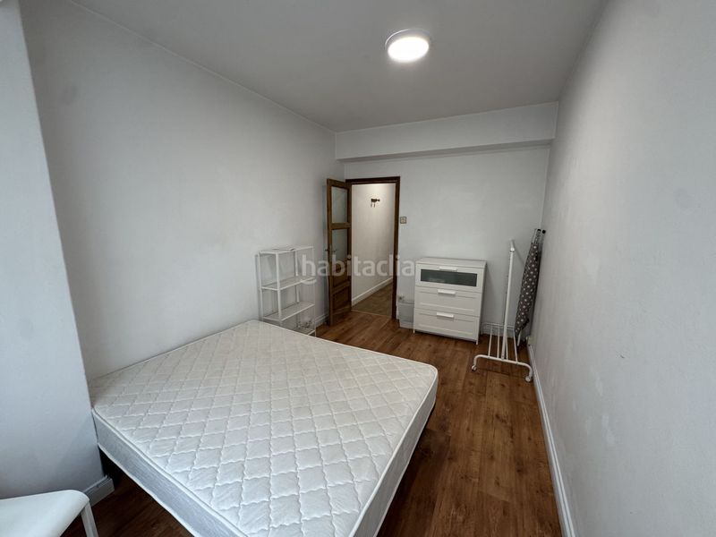 Foto 7e33c63b-a8a4-4dd3-878b-b3c01c5bea93. Rent flat in Riazor - Visma Coruña (A)