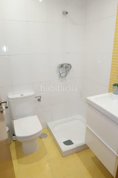 Foto 8a883f38-7cdd-4dd8-95a3-652c1f3354eb. Pis amb calefacció aparcament piscina a Someso - Matogrande Coruña (A)