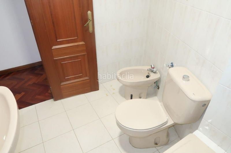 Foto 0798b43c-a677-44d2-ba3a-2f0f472b09f7. Rent flat with heating in Agra del Orzán - Ventorrillo Coruña (A)