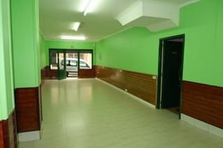 Lloguer Local Comercial a Arquitecto rey pedreira 23. Local en alquiler en peruleiro.