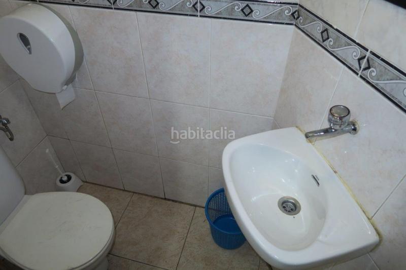 Foto c9fcb8b6-ec10-4d85-a5e8-3db0025b77d1. Local comercial a Agra del Orzán - Ventorrillo Coruña (A)