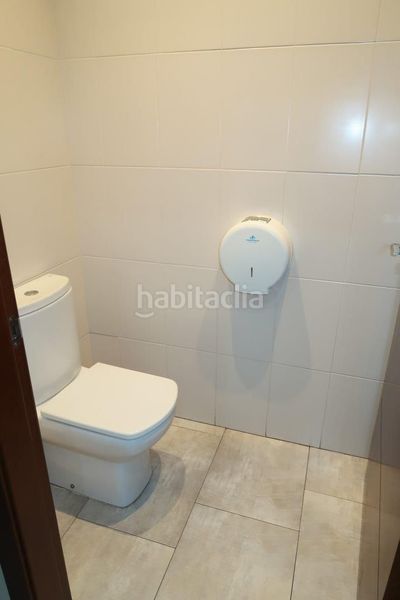 Foto 88857aa3-c6dc-450a-9785-26f565127925. Alquiler local comercial local en alquiler en villarodis. en Arteixo