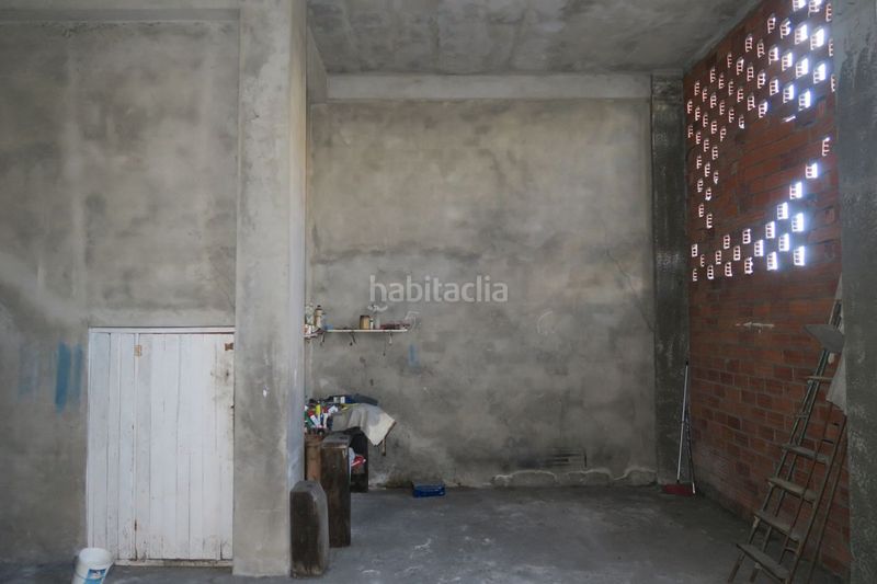 Foto 8b75dba5-0383-40c3-adfb-8d0804d81656. Local comercial local com. en venta en avda. ronda de nelle. en Coruña (A)