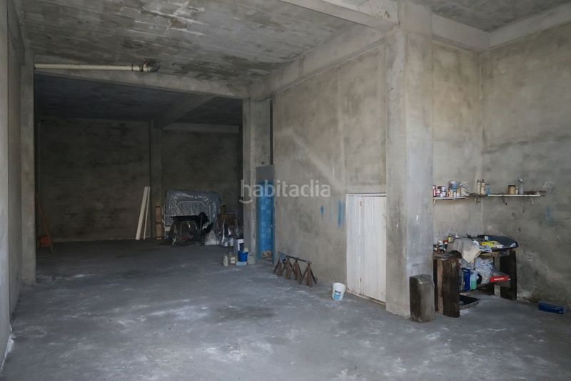 Foto b98cd7f3-edd6-470f-921d-5430229e4d12. Local comercial local com. en venta en avda. ronda de nelle. en Coruña (A)