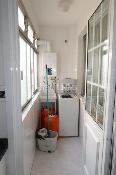 Foto 9634c196-ca34-415d-afea-65977c94bffb. Rent flat with heating in Os Mallos Coruña (A)