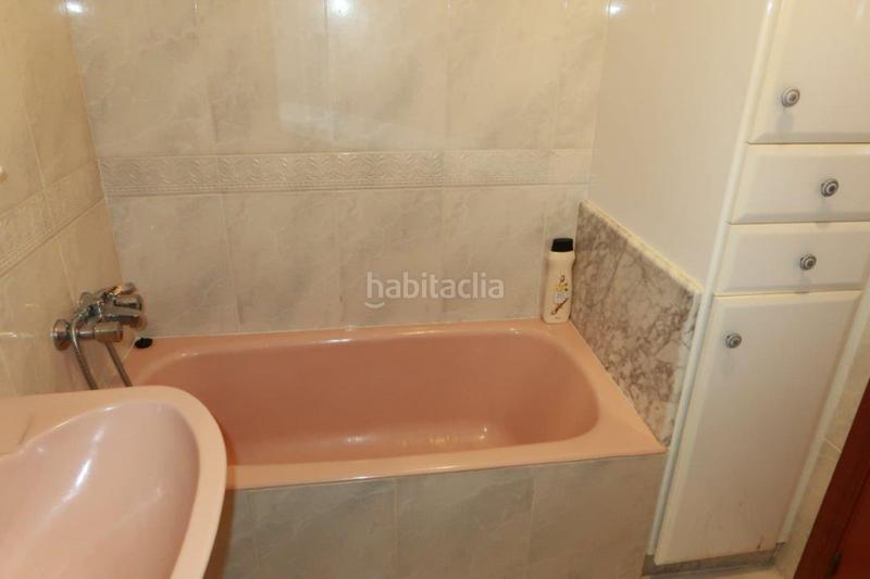 Foto b7a0c4c7-3069-4ed5-8b63-31c0c1ecebdd. Rent flat with heating in Os Mallos Coruña (A)