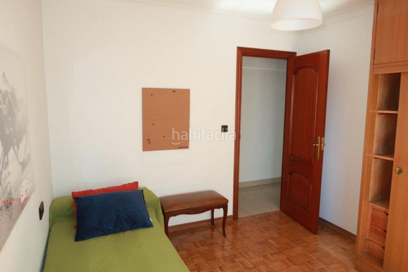 Foto f4818037-54d5-4e74-8c32-5456ee4a6b5c. Rent flat with heating in Os Mallos Coruña (A)