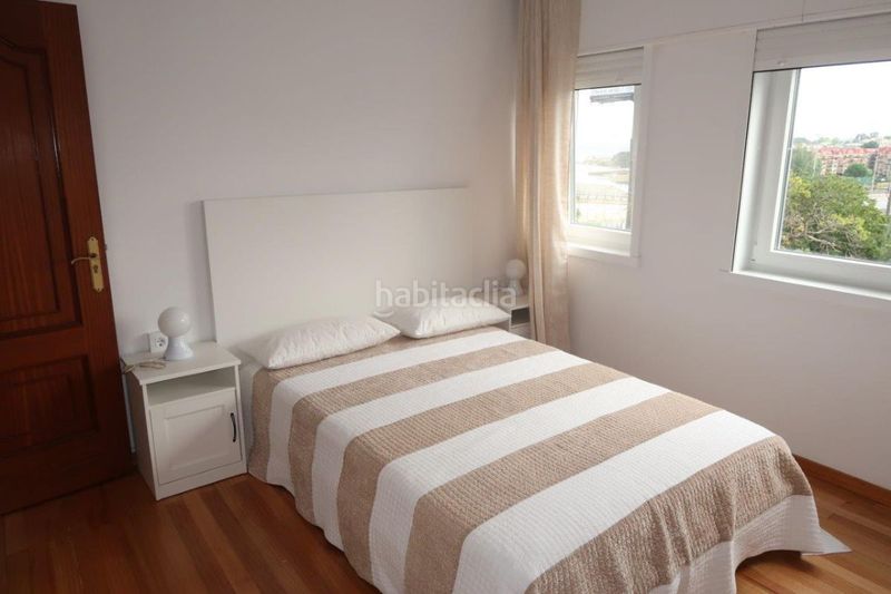 Foto 5fe02dfe-5454-4819-b659-0c16e1f27f63. Rent flat in Eirís Coruña (A)