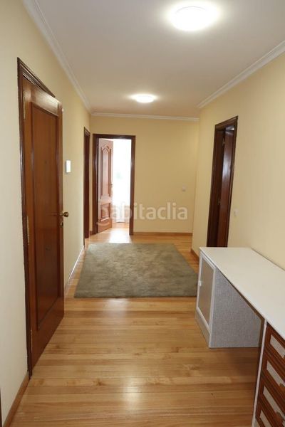 Foto 94c96734-f190-46b4-b850-a21cf4f46f11. Rent flat in Eirís Coruña (A)