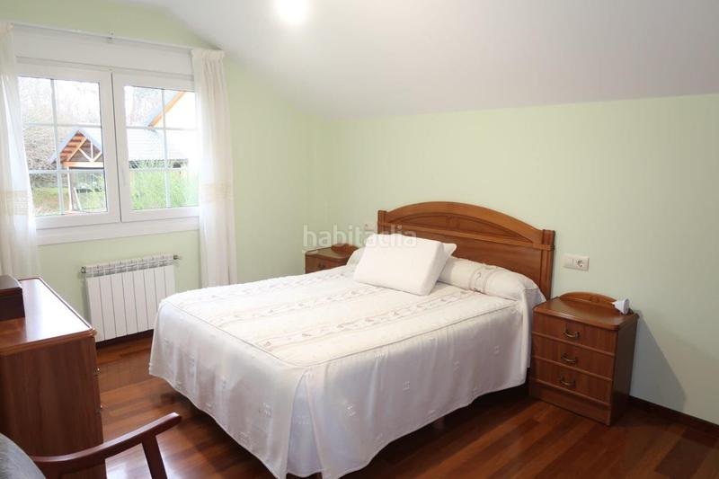 Foto 09cc6dcc-43c7-434b-a81d-c8c1a8c45cf8. Chalet avec chauffage parking dans Cambre