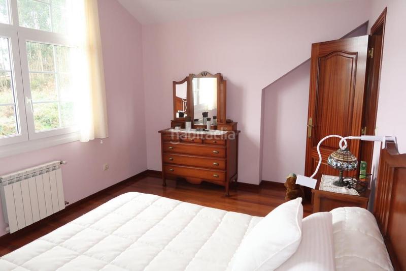 Foto 273f3dee-9945-464c-8c17-e5216a589290. Chalet avec chauffage parking dans Cambre