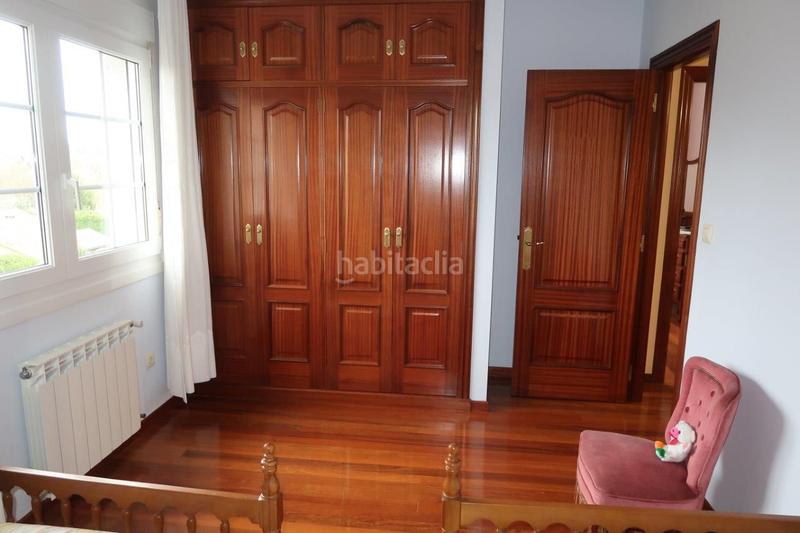 Foto c6586752-7cd6-4968-81e8-e459bc8660dc. Chalet avec chauffage parking dans Cambre