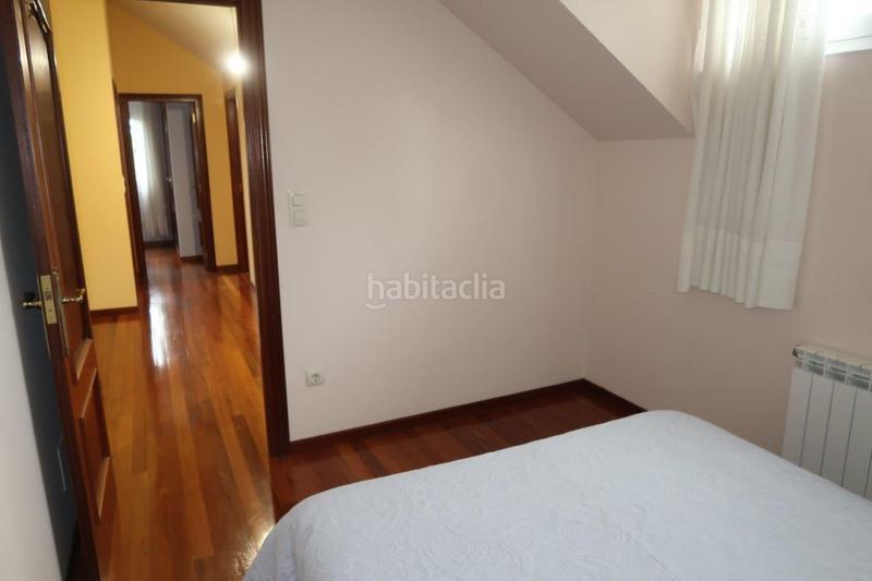 Foto c9d77e61-6d08-4221-87ab-032d98135c3d. Chalet avec chauffage parking dans Cambre