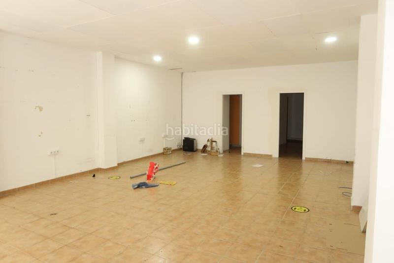 Foto 1a425c53-37d0-4469-b2d7-bdab45b50001. Lloguer local comercial a Agra del Orzán - Ventorrillo Coruña (A)