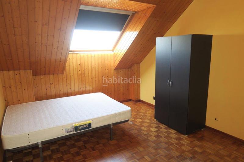 Foto 156991d7-d739-4681-85cf-119fb5be5d3a. Location duplex avec chauffage parking dans Someso - Matogrande Coruña (A)