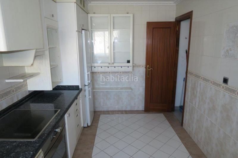 Foto 16415dd7-92cd-48cf-bad2-c935bd9a872d. Location duplex avec chauffage parking dans Someso - Matogrande Coruña (A)