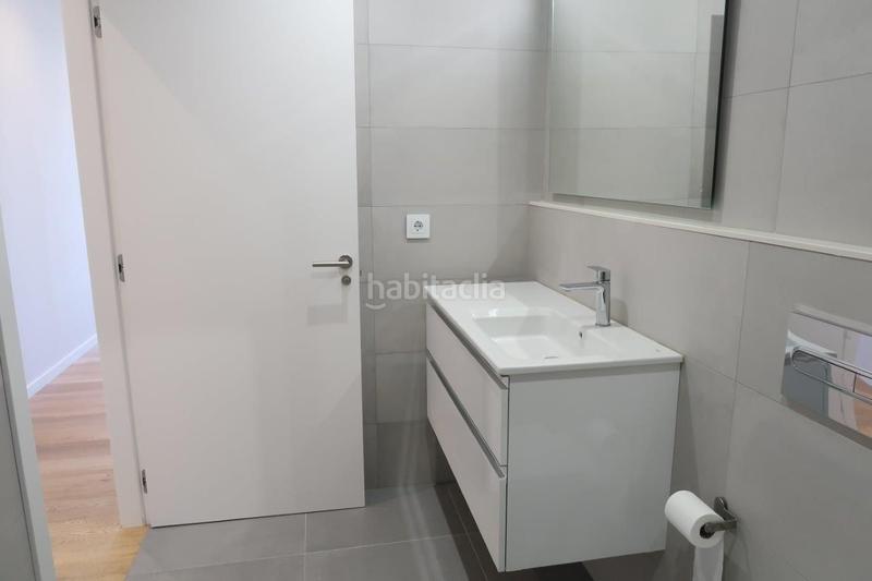 Foto 8960d829-ae77-4c0c-9179-bf73b4ac09a6. Rent flat in ronda 53a in Riazor - Visma Coruña (A)