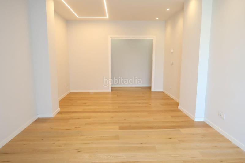 Foto d69e635c-9007-4e3d-87de-ed9868e6edb1. Rent flat in ronda 53a in Riazor - Visma Coruña (A)