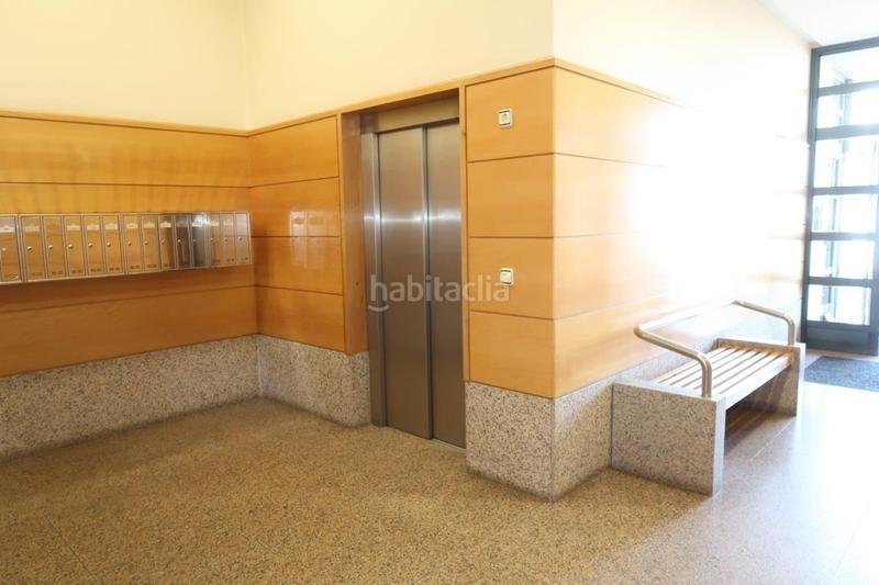 Foto bd8a2bde-cb03-4368-864c-cdae3ee147f8. Alquiler piso  en alquiler en los castros, 3 dormitorios. en Coruña (A)