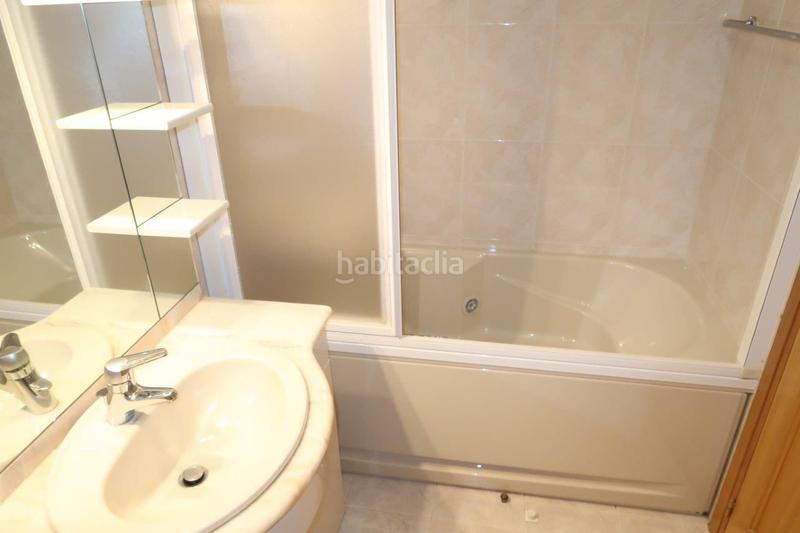 Foto 11eba12c-ae15-4057-b53c-341a31bde496. Rent flat with heating parking in Los Castros - Castrillón Coruña (A)