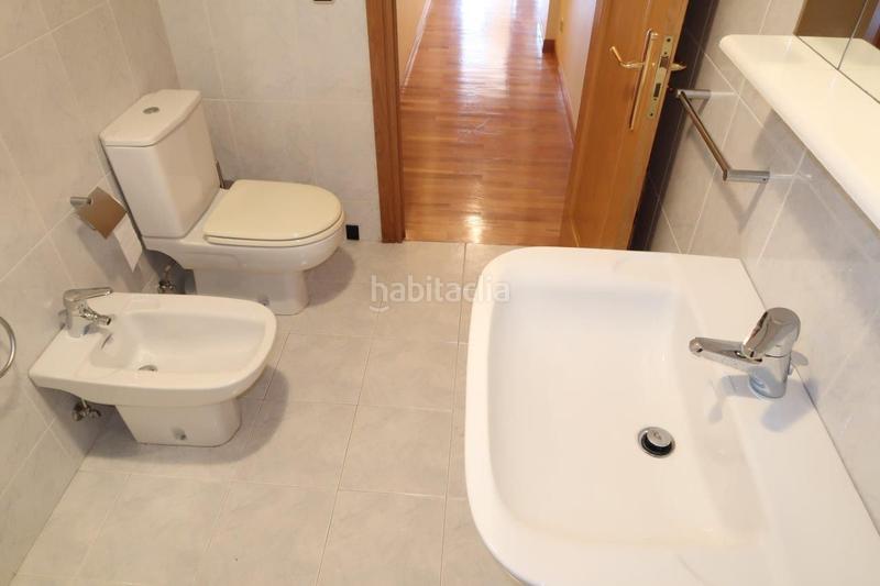 Foto 1404e63f-1b46-4b3a-bdf6-a3d0558b54a0. Rent flat with heating parking in Los Castros - Castrillón Coruña (A)