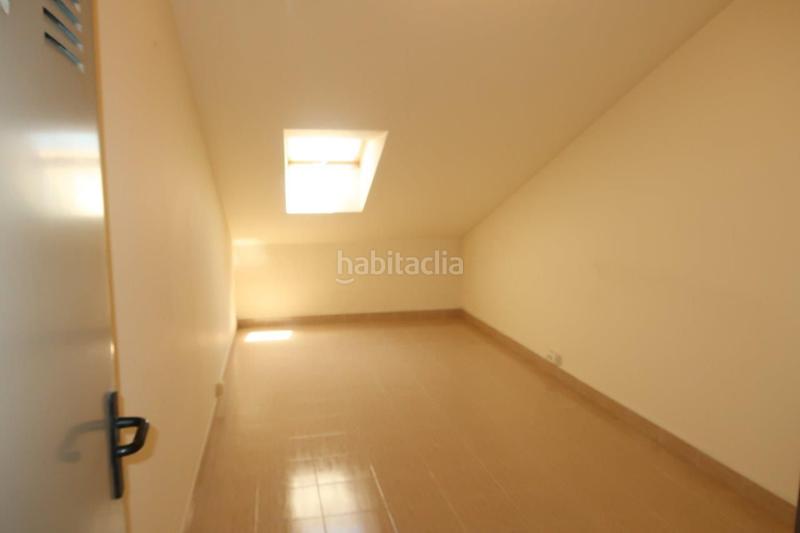 Foto 32430b9a-bc0c-4e7c-ad6f-d1490c2f3a14. Rent flat with heating parking in Los Castros - Castrillón Coruña (A)