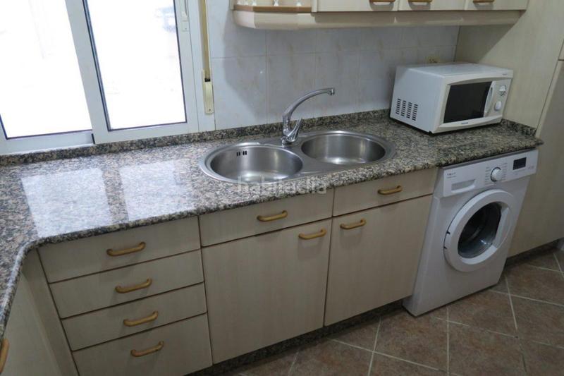 Foto 6dd3edea-d9b0-4982-9833-26b03269a825. Alquiler piso  en alquiler en c barcelona, 4 dormitorios. en Coruña (A)