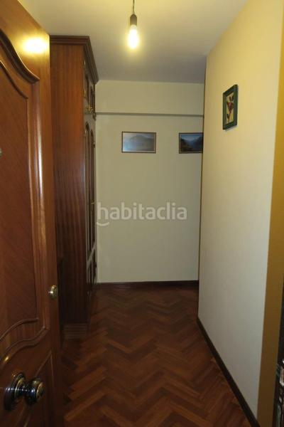 Foto 7a57f31b-caeb-4673-9aa2-a973f30e7c9e. Alquiler piso  en alquiler en c barcelona, 4 dormitorios. en Coruña (A)