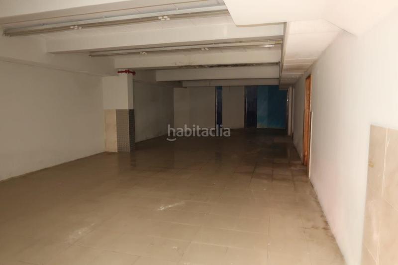 Foto 3a0a81e9-a288-451a-aeb4-65d0f7714bca. Local comercial a Os Mallos Coruña (A)
