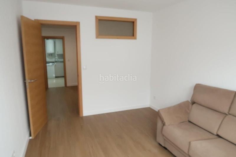 Foto 3fc0b65b-915c-46ad-bb1c-897e1a29e40b. Piso  en venta en c barcelona, 4 dormitorios. en Coruña (A)