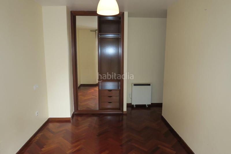 Foto d63ab718-3e6a-4ac9-ada3-1f40d69dd4e3. Apartament amb calefacció aparcament a Los Castros - Castrillón Coruña (A)